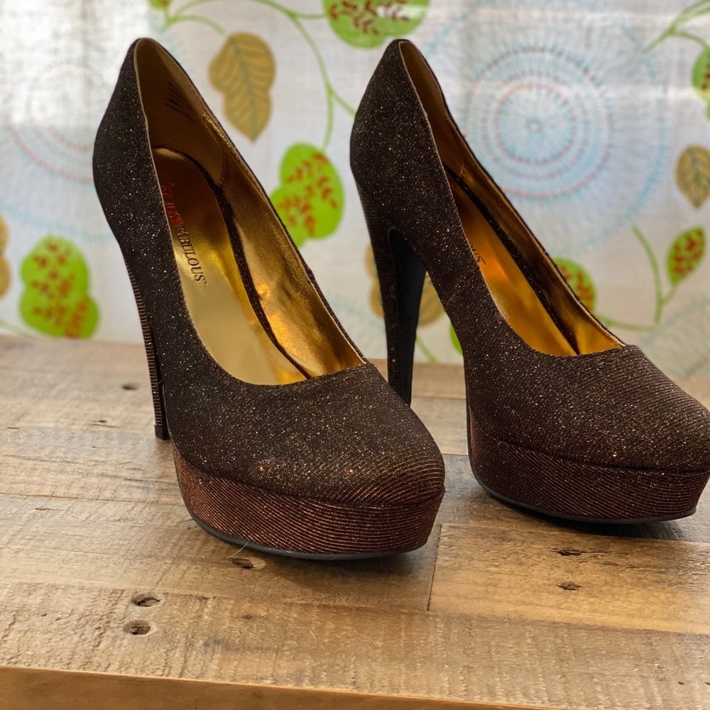 brown glitter platform heels. size 10. never worn! just fab.